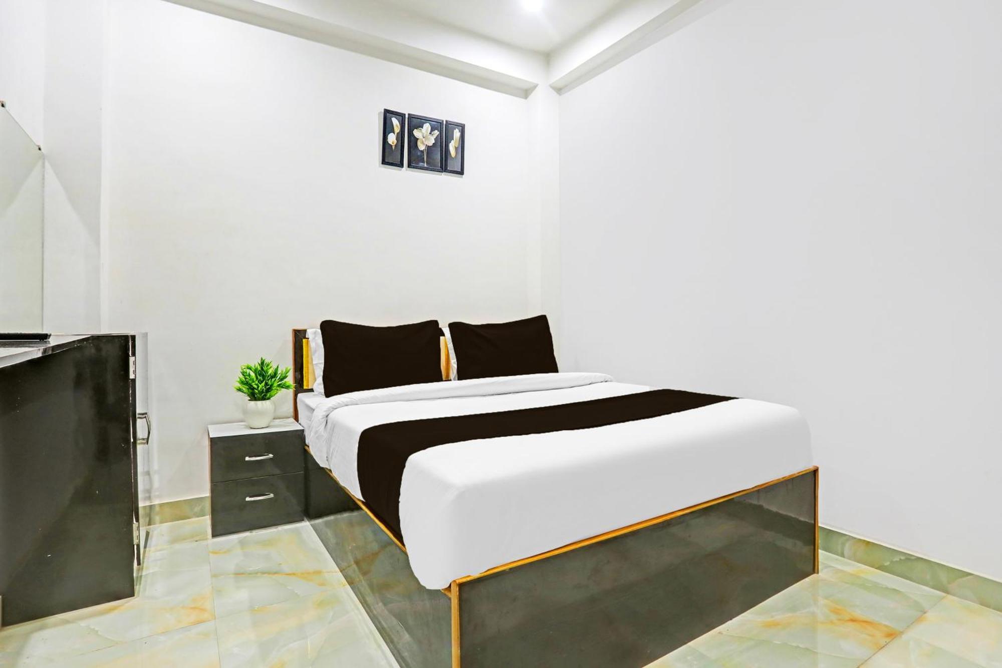Hotel O The Maruti Paying Guest House Варанаси Экстерьер фото